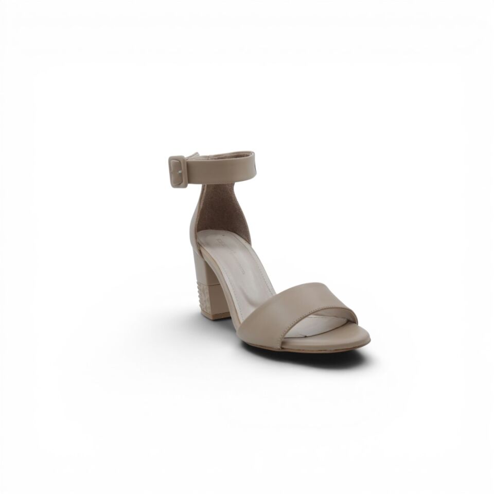 ESSTII NUT KALIN TOPUKLU 7 CM