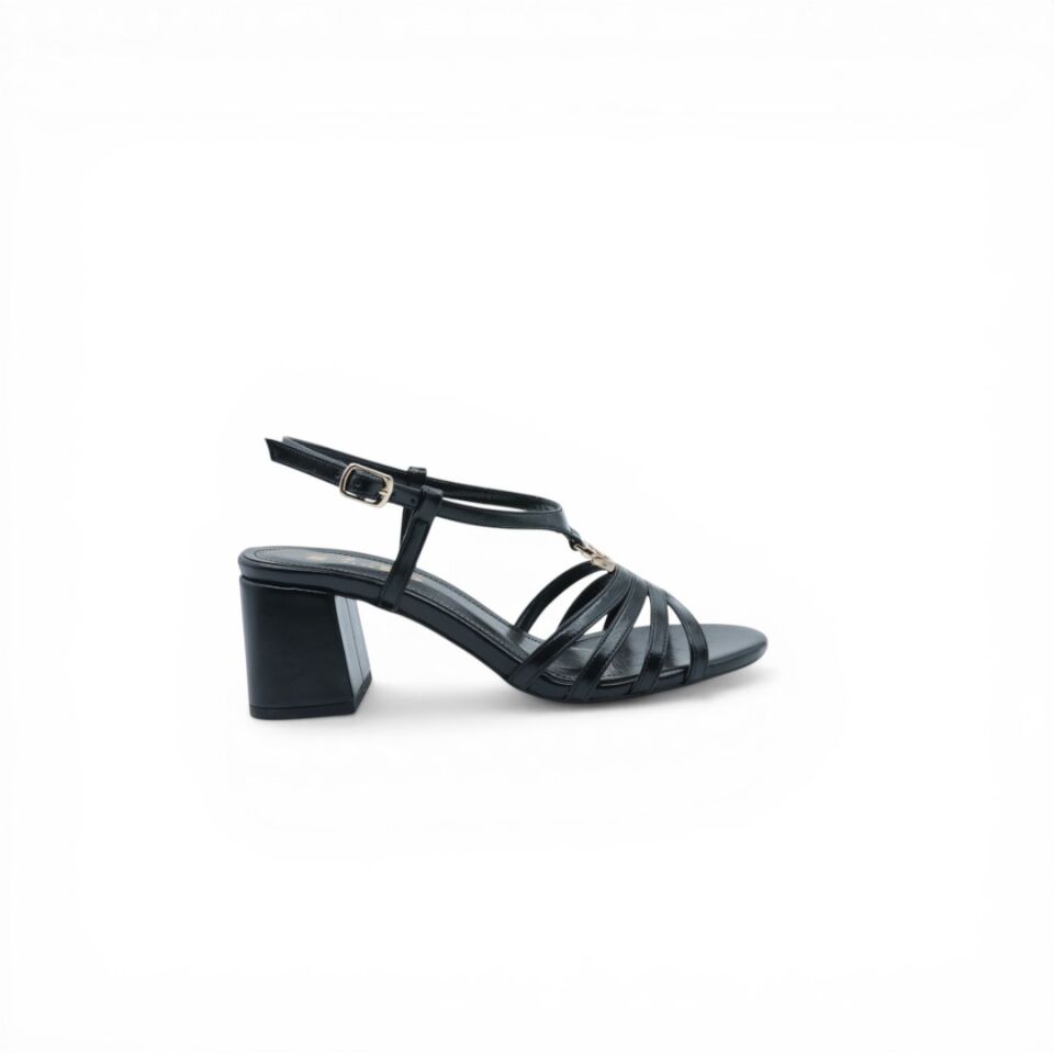 PUNTO SIYAH KALIN TOPUKLU 6 CM