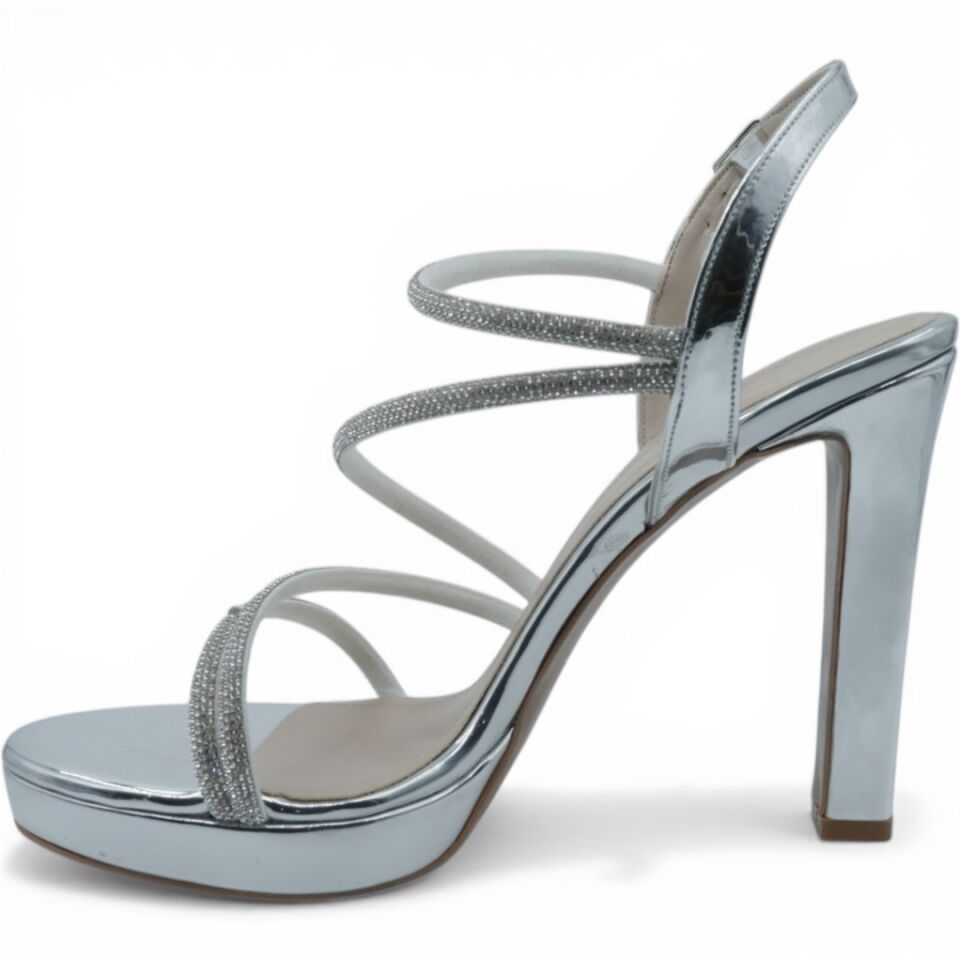 ESSTİİ GÜMÜŞ TAŞLI PLATFORM