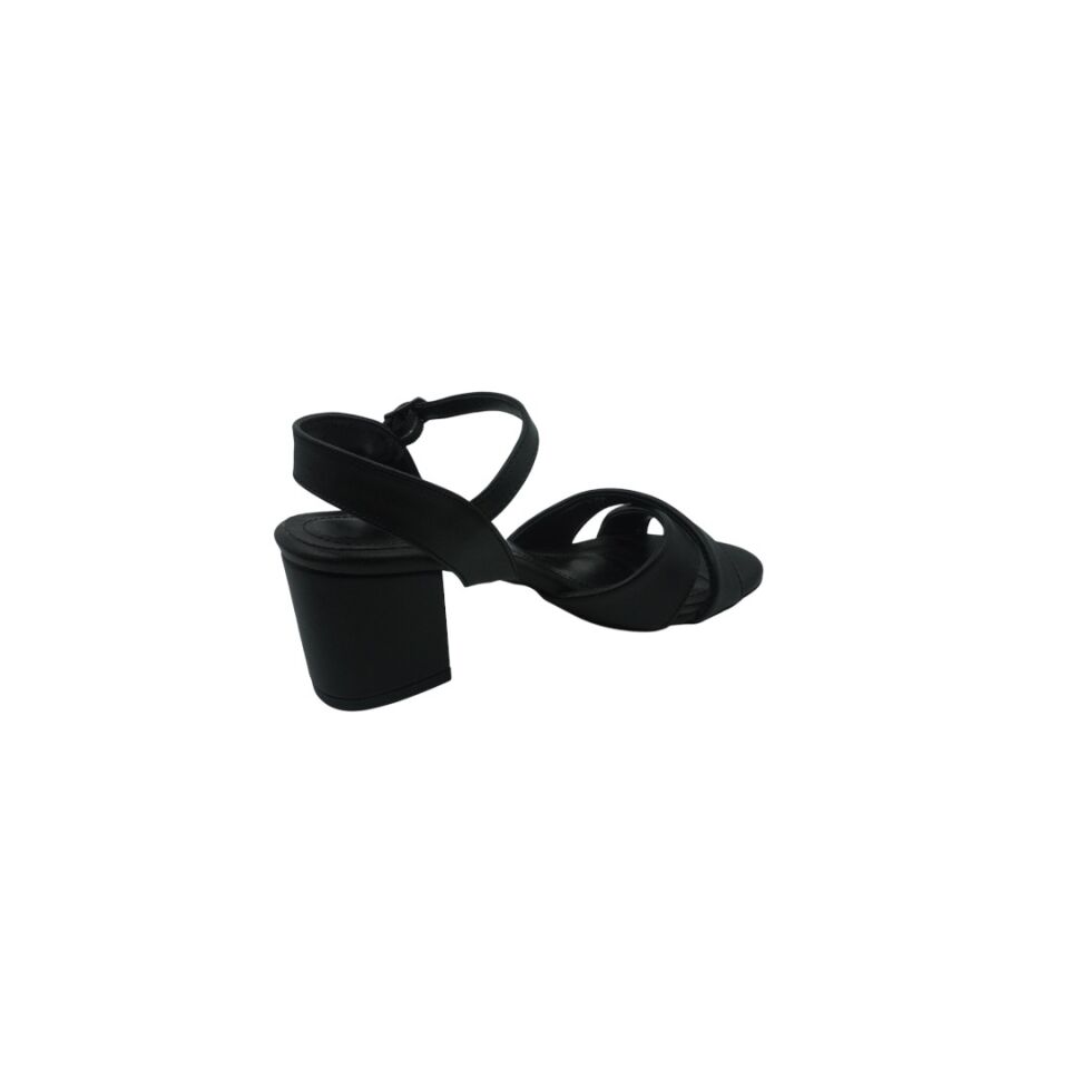 ESSTİİ 255 SİYAH KALIN TOPUK